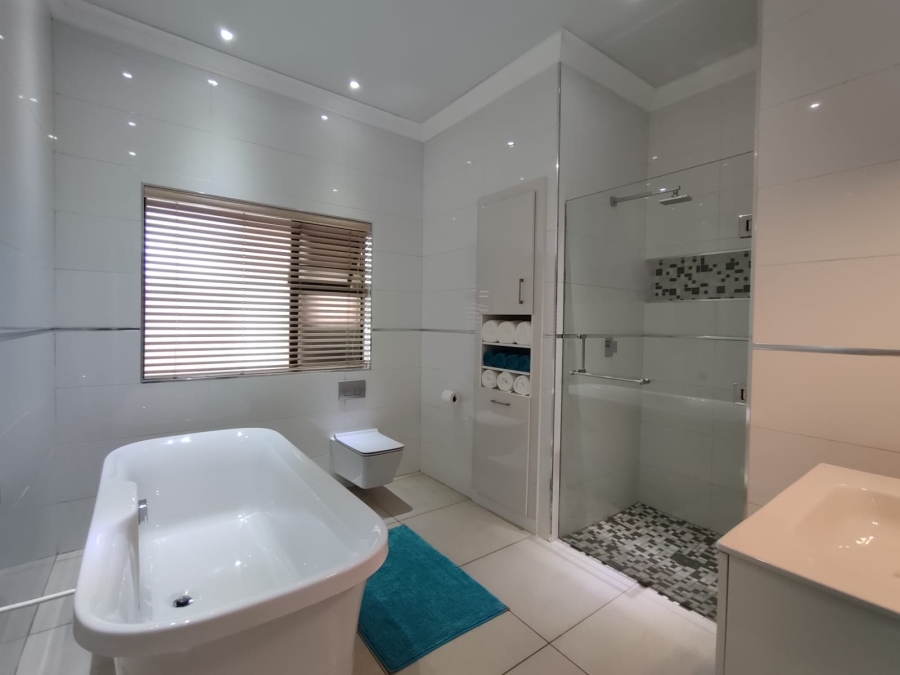 2 Bedroom Property for Sale in Flamwood North West